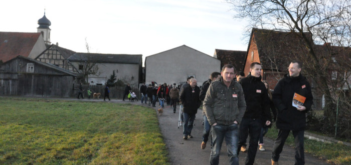 Bei herrlichem Sonnenschein zog der Spaziergang weiter um Possenheim herum. Der Zustand der Wege ist jedoch nicht überall so wie er sein sollte.